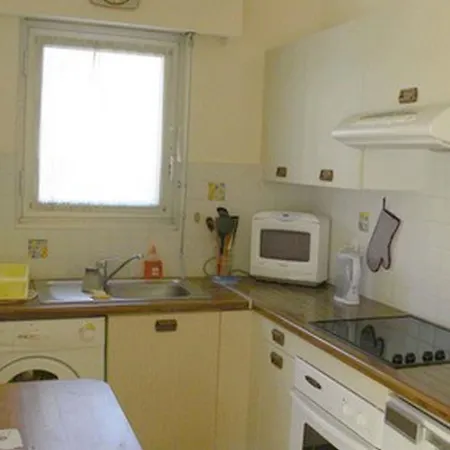 2 Pieces Au Calme, Centre-ville Sainte-maxime, Clim, Proche Plage, Parking Prive. - Fr-1-780-50 Apartment Sainte-Maxime