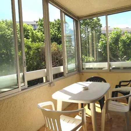 2 Pieces Au Calme, Centre-ville Sainte-maxime, Clim, Proche Plage, Parking Prive. - Fr-1-780-50 Apartment